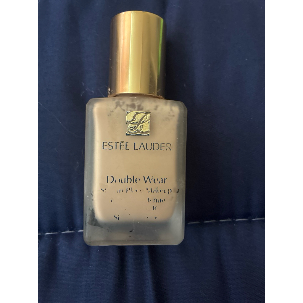 estee lauder 1W0 ยังไม่หมดอายุ