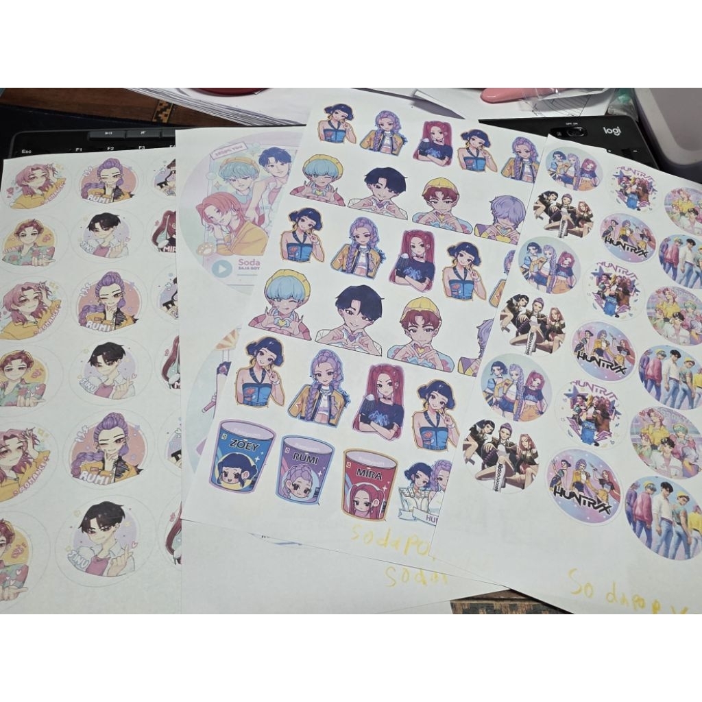 แผ่นเวเฟอร์รูปภาพ สั่งพิมพ์ sodapop  sajaboy พร้อมส่งหลายแบบ รูปภาพทานได้แต่งเค้ก หรืออยากเปลี่ยนแบบ