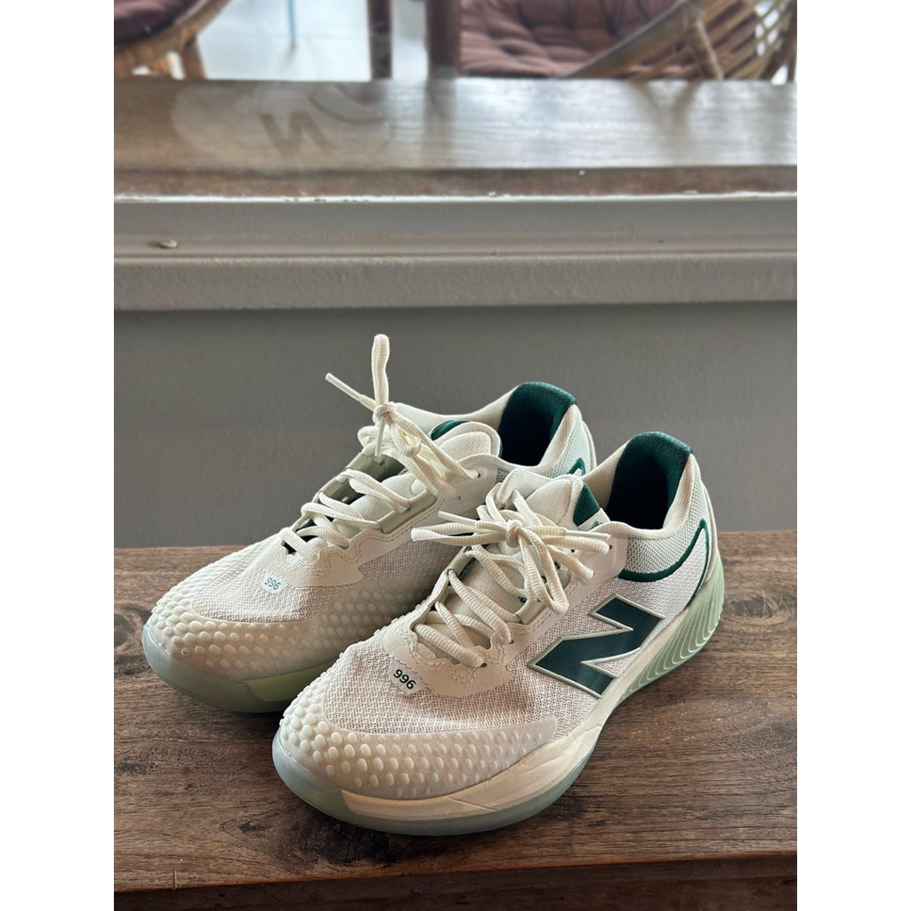 รองเท้าเทนนิส *Used Like New* New Balance Fuelcell 996 Tennis Shoes