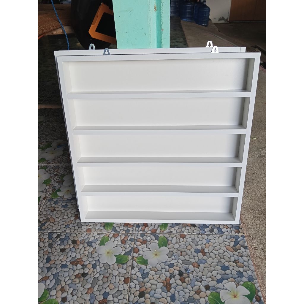 ชั้นวางสีเจลขนาด 60 * 60 ซมลึก 5 ซมสูงช่อง10.2 แถมฟรีอุปกรณ์ติดตั้ง
