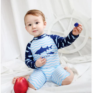 NT Baby-033 (บริการส่งด่วนกรุงเทพฯ)🐻‍❄️ Polar Bear Sun-Protect Swim Set– ชุดว่ายน้ำแขนยาวเด็ก พร้อมหมวกกันแดด ลายน้องหมี