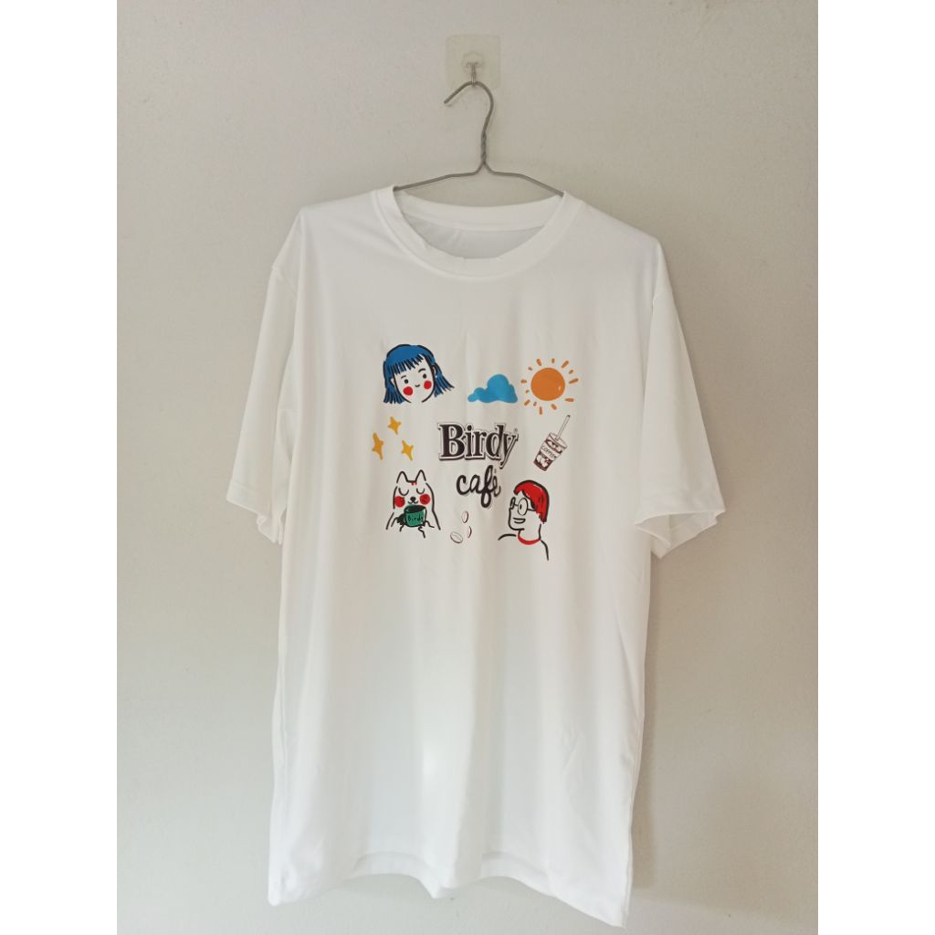 เสื้อยืด พรีเมี่ยม"Birdy Cafe"สีขาวSize:XL รอบอก 44 นิ้ว ความยาว 30 นิ้ว***ของใหม่ อยู่ในถุงเดิม***ส