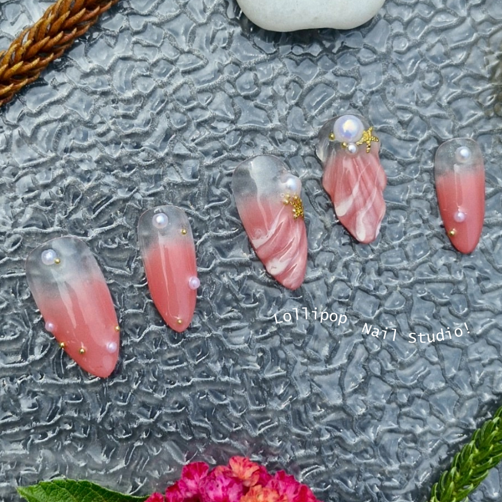 011 เล็บปลอมแฟชั่น พร้อมอุปกรณ์ในชุด (พร้อมส่ง) | Lollipop Nail Studio