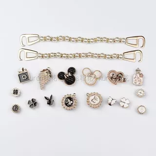 จัดส่งทันที 18 ชิ้น Double Chain c DIY Charm อุปกรณ์เสริมรองเท้า Black White Series