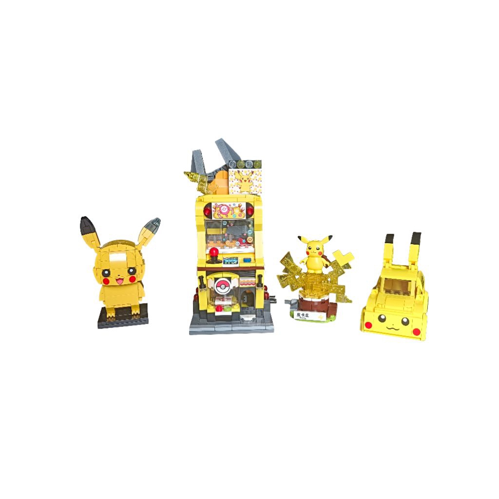 ของเล่นบล็อกการ์ตูน Pokemon Street Scene Enlightenment  มือสอง second hand   ชุดสี่ชิ้นi   A set of 