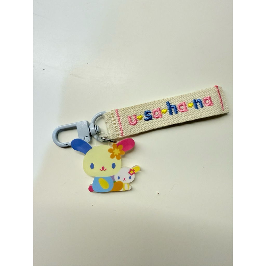 พวงกุญแจSanrio Usahana Taxidoman kittyผิวแทน
