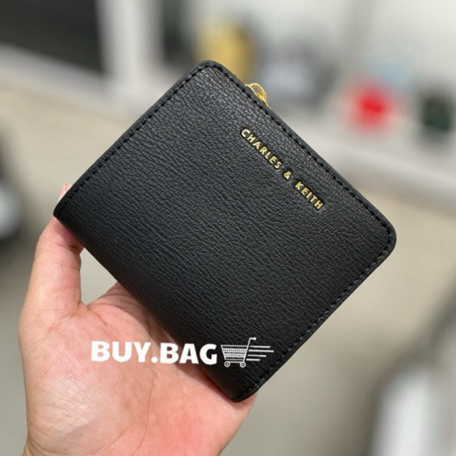 CHARLES & KEITH ( ใช้โค้ดลด30% ) CK6-50770498-1 size.XXS กระเป๋าสตางค์ใบสั้น ของแท้จากช็อป100%