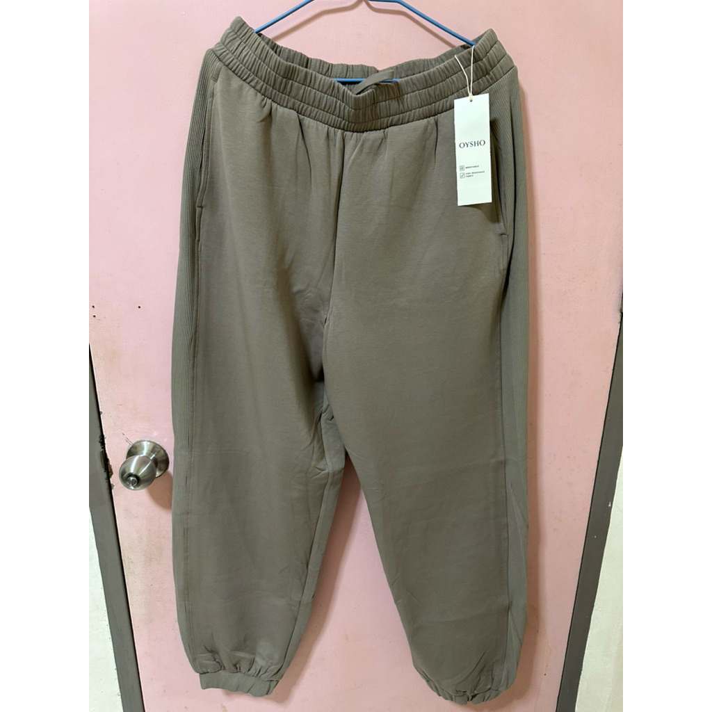 กางเกงวอมสีน้ำตาลอ่อน ป้าย OYSHO ของแท้💯