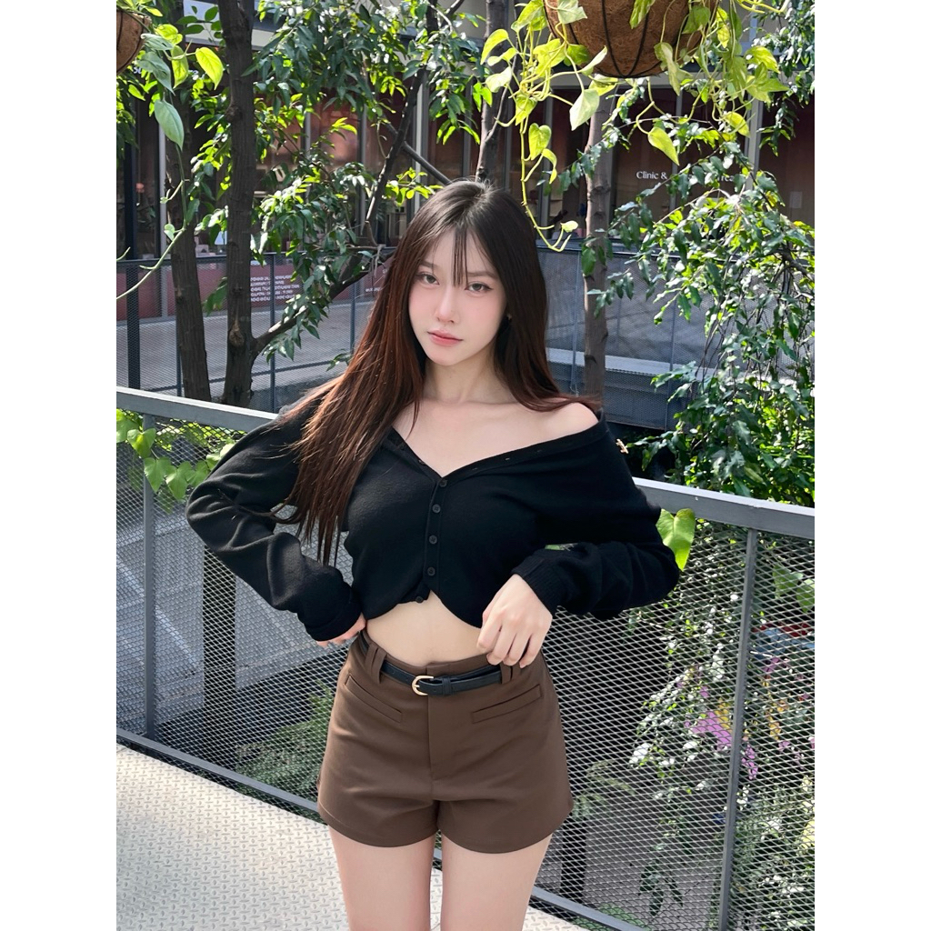 Yada Pants | Lisa shorts กางเกงขาสั้น เจาะกระเป๋าหน้า หูเข็มขัดคู่ ผ้าโรเชฟ รูปที่ 5
