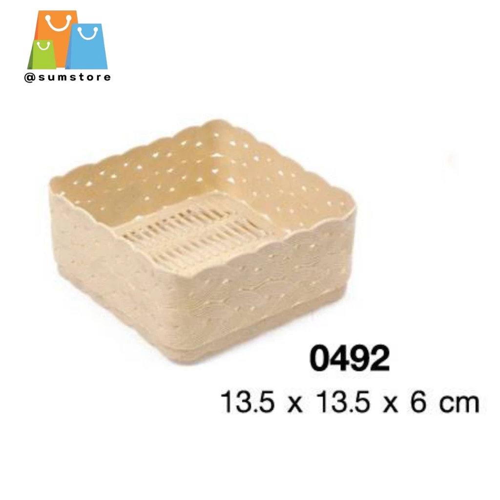 ถาดลายหวาย จตุรัส สีครีม เล็ก ขนาด 13.5x13.5x6CM ตะกร้าพลาสติกลายหวาย รุ่น RI-0492