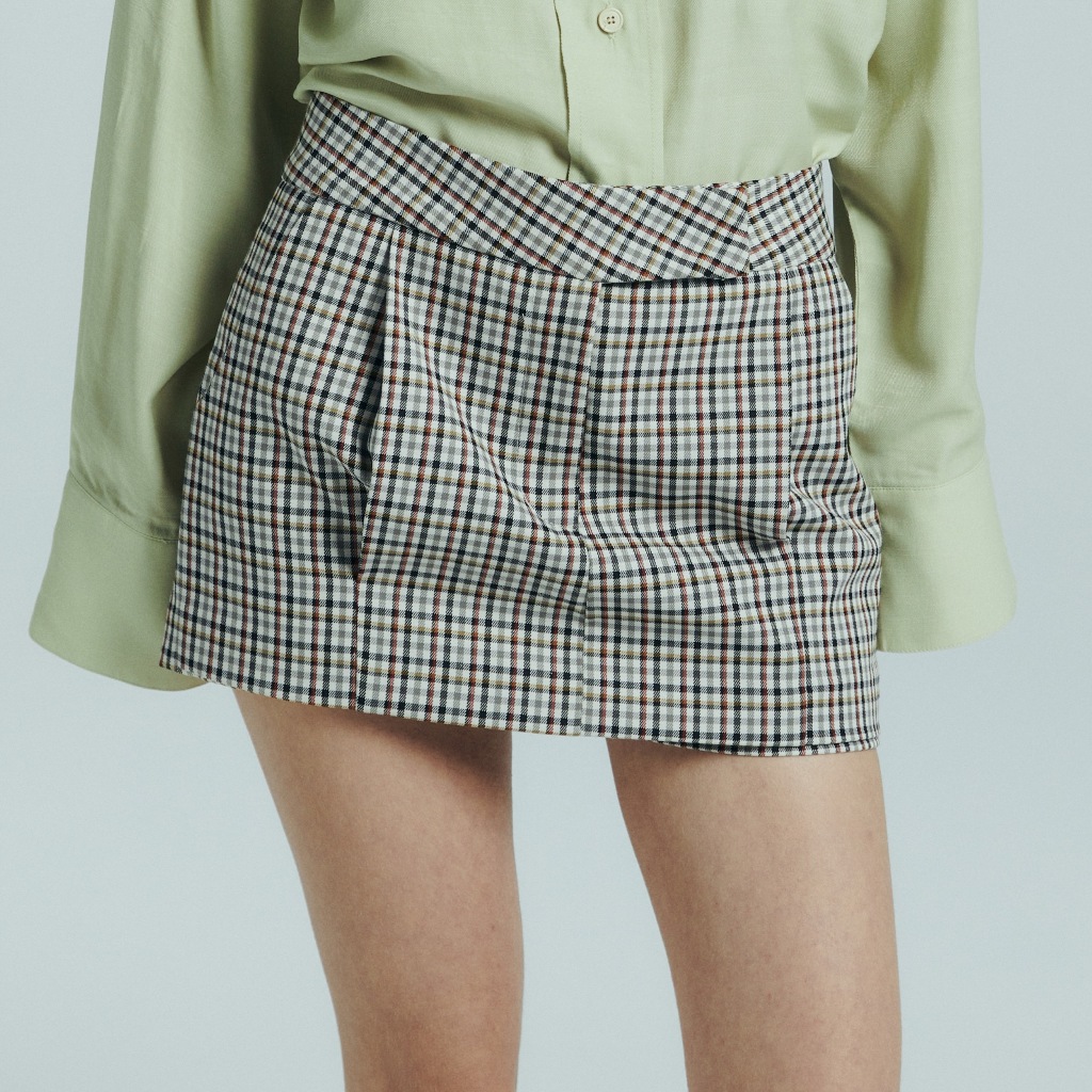 COWORKER - Tailored mid-rise skort
