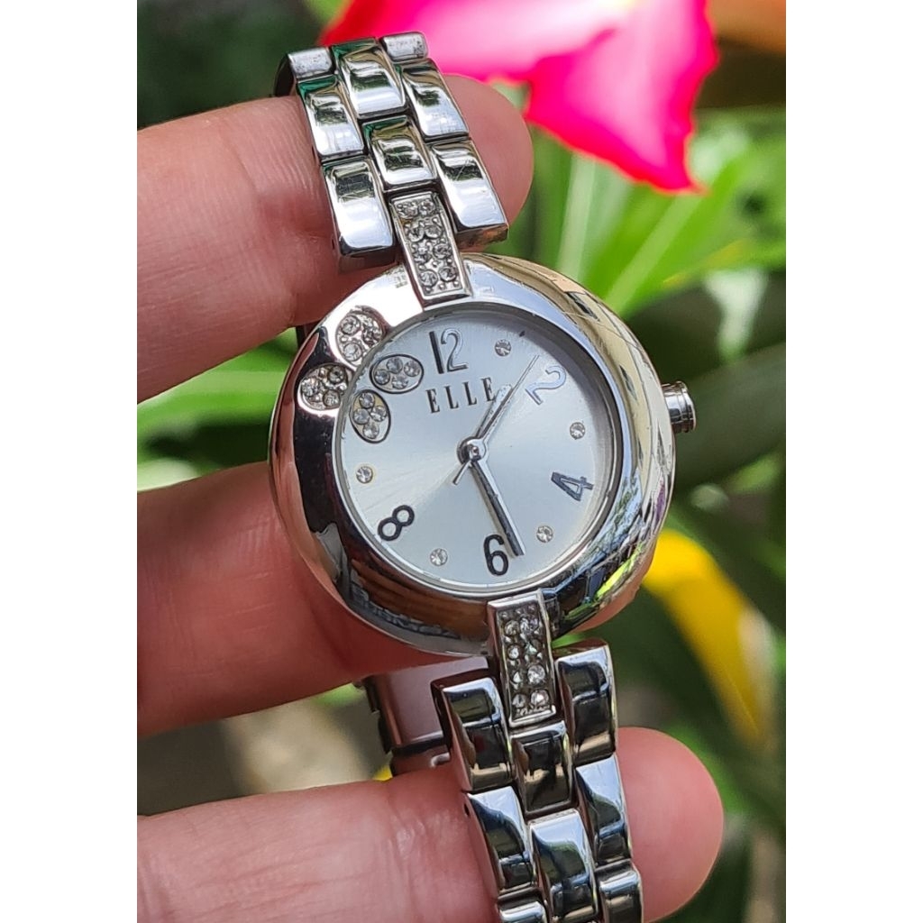 นาฬิกาผู้หญิง ELLE มือสอง