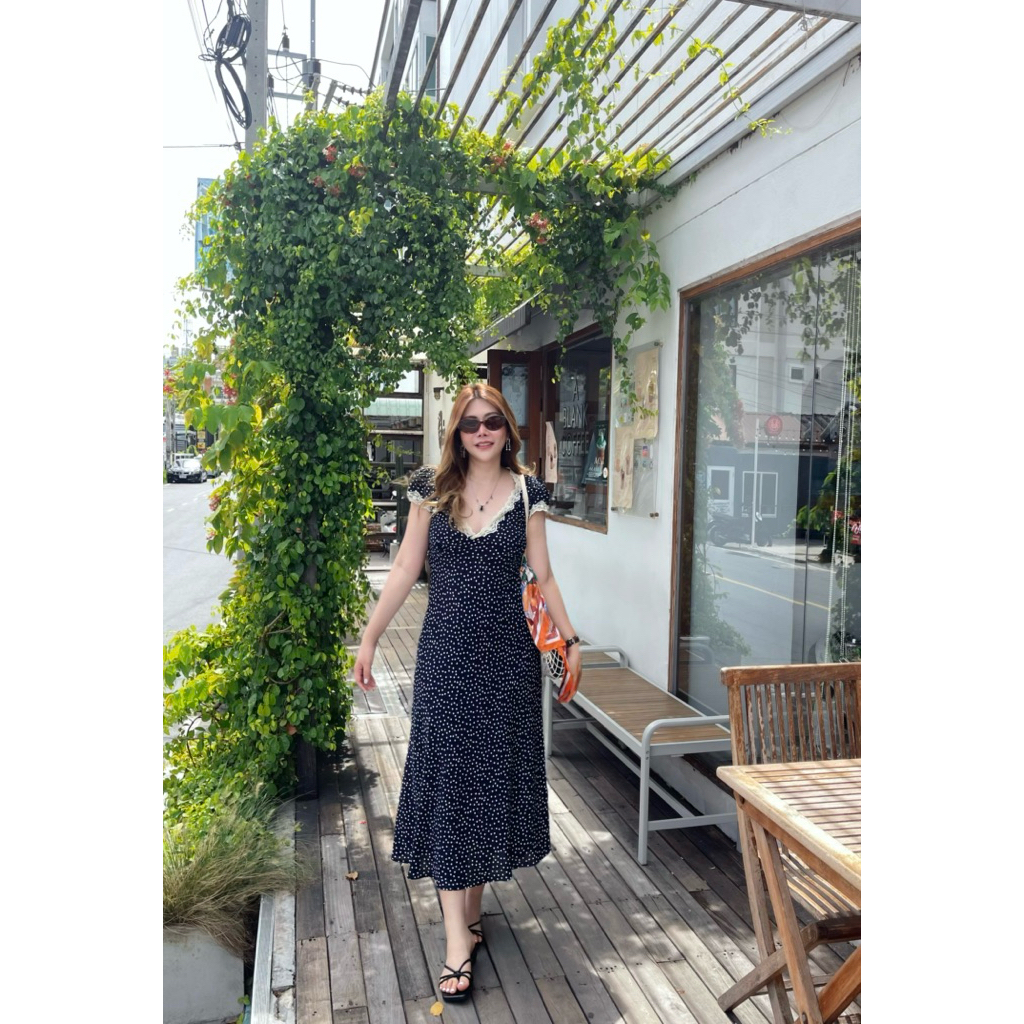 เดรสยาวลายจุด Navy polkadot