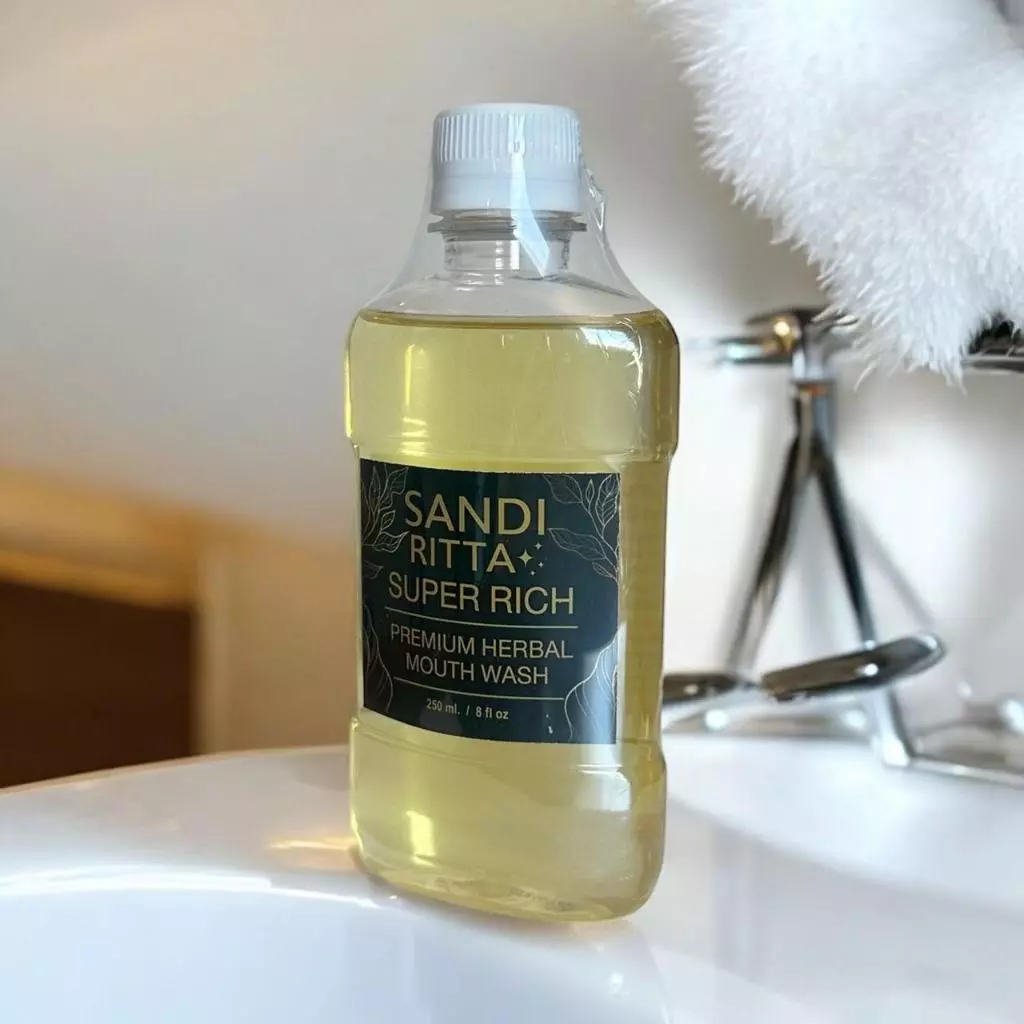 น้ำยาบ้วนปากแซนดี้ฤทธาสูตรใบฝรั่งขนาด250ml. ลดกลิ่นปากช่วยให้ลมหายใจหอมสดชื่นแนะนำนํ้ายาบ้วนปากตอบโจทย๋ทุกปัญหาในช่องปาก