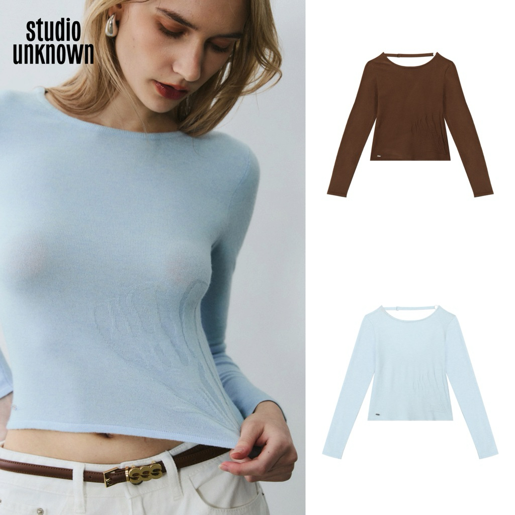 STUDIO UNKNOWN - Midge Knit Long Sleeve Top เสื้อแขนยาวผ้านิตลายหอย