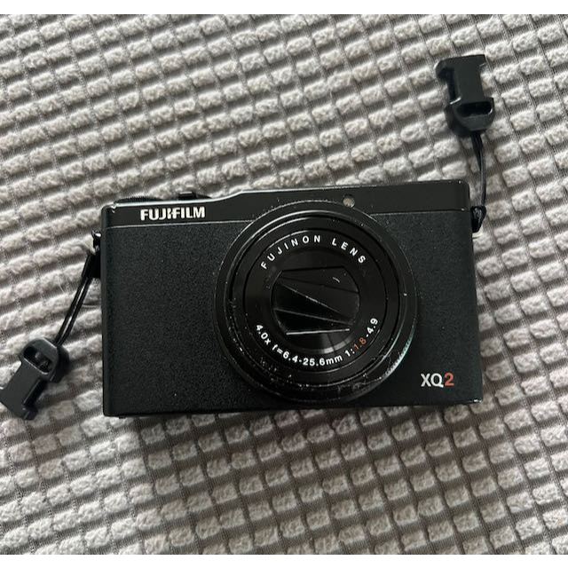 Fujifilm XQ2 compact point and shoot digital camera 12mp