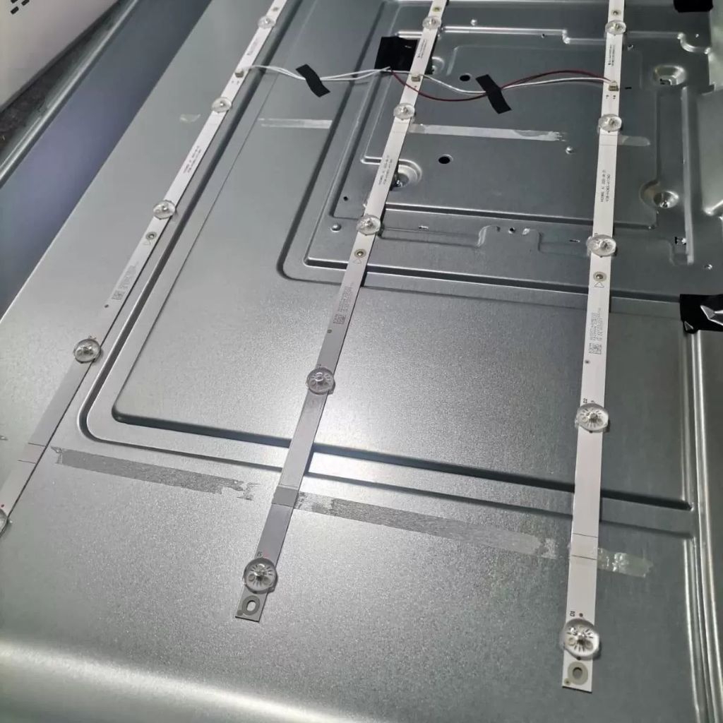 หลอดไฟ ACONATIC 42 TVอุปกรณ์แท้ 420WDG:42HS600AN 3×7LED/42HS534AN