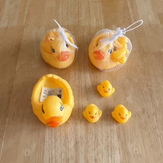 🐤เป็ดอาบน้ำ เป็ดยางลอยน้ำ บีบมีเสียงปิ๊ปๆ ของเล่นอ่างอาบน้ำ 1 set 4ตัว