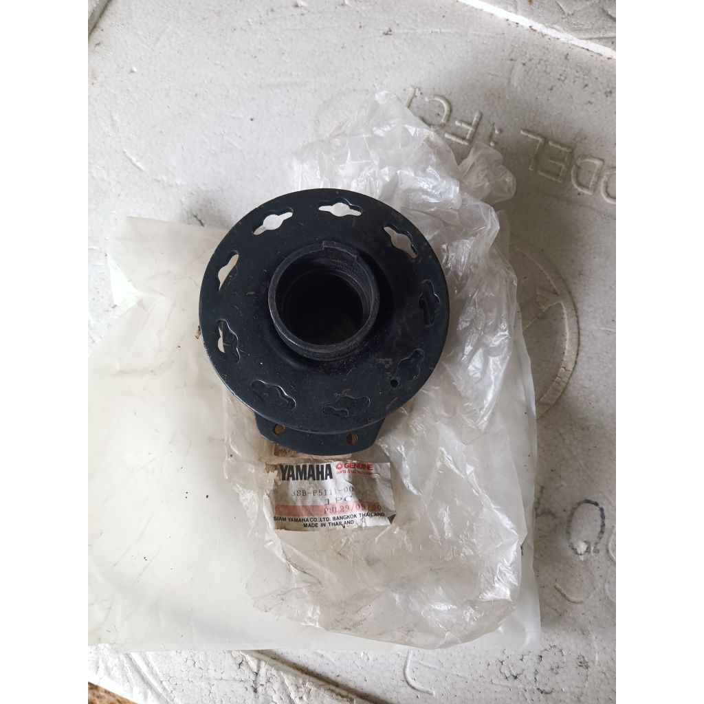 3SB-F5111-00 ดุมล้อหน้า Yamaha ZR120 อะไหล่แท้ใหม่ ดุมล้อหน้า ZR 120 ตรงรุ่น