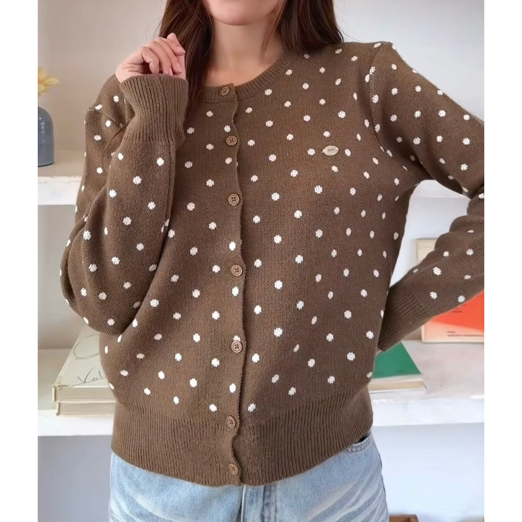 เสื้อไหมพรมคาร์ดิแกนแต่งอะไหล่ 🏷️Jarinya (S)