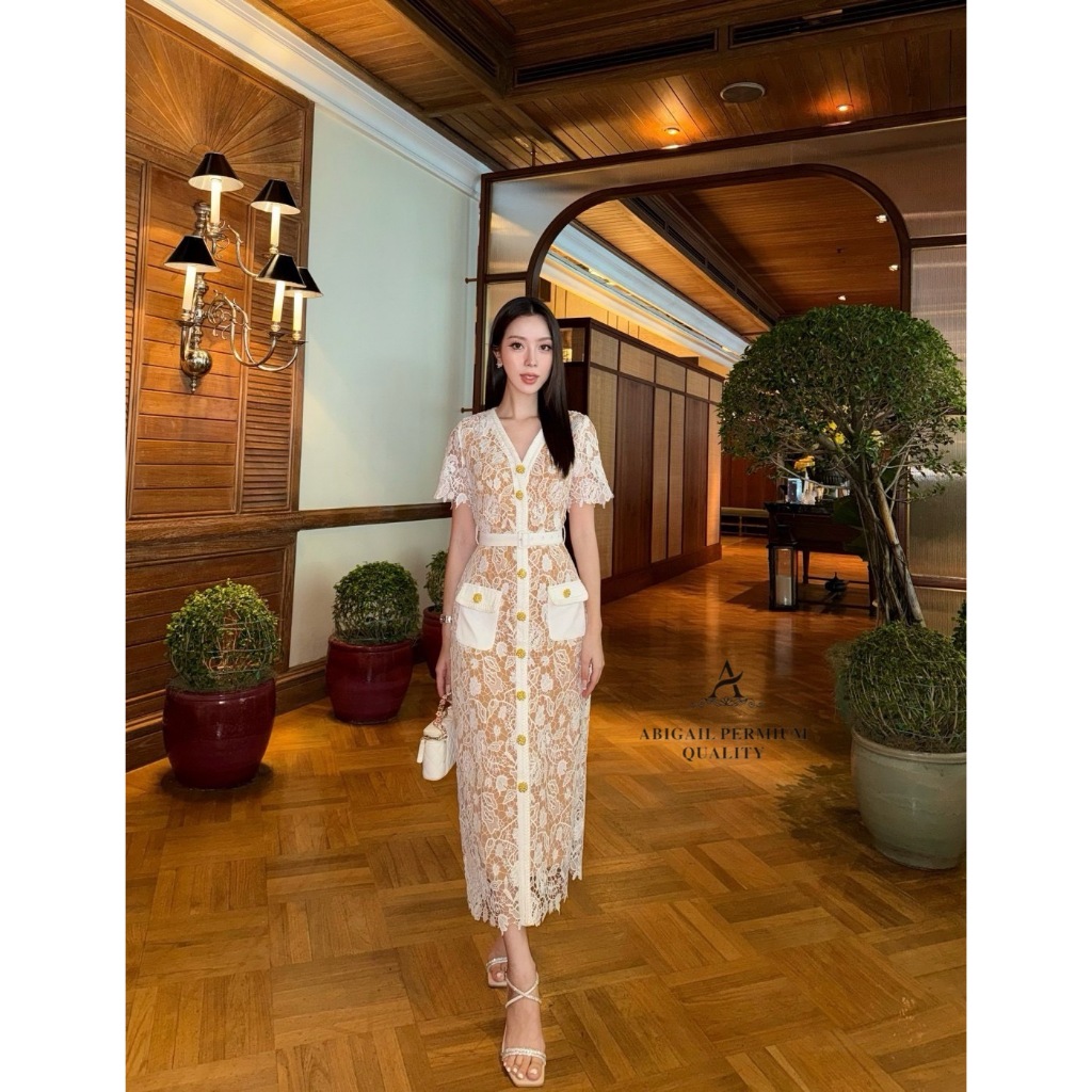 ABIGAIL BRAND ABG240 ชุดเดรสตัวยาวลูกไม้เกรด มาพร้อม เข็มขัด