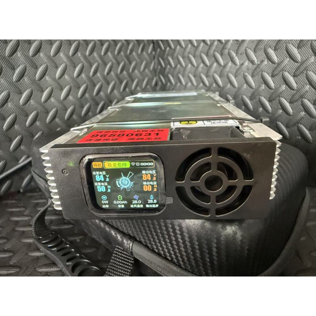 เครื่องชาร์จแบตเตอรี่ Huawei ชาร์จเร็ว 50A และ 75A แรงดันไฟฟ้าปรับได้ตั้งแต่ 72-101V,42-59V หน้าจอสัมผัส พร้อมกระเป๋า