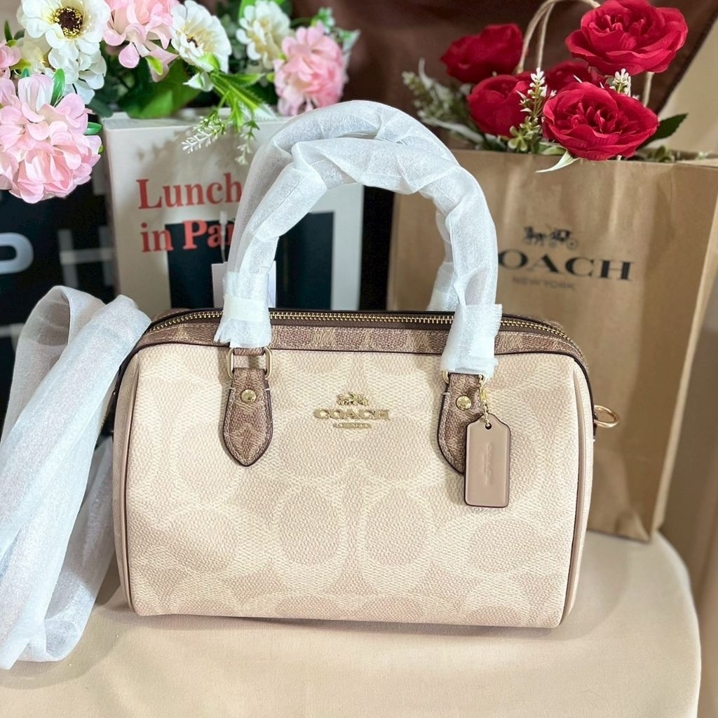 หมอน COACH Rowan Satchel Bag In Signature Canvas CY679