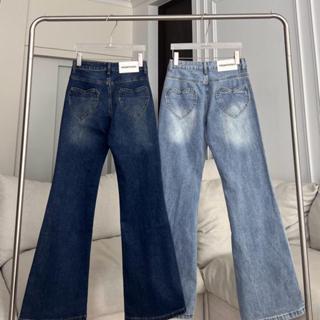 PTJ30251 กางยีนส์ขาม้าเอวต่ำแต่งกระเป๋าหลังหัวใจ PROMTHONG