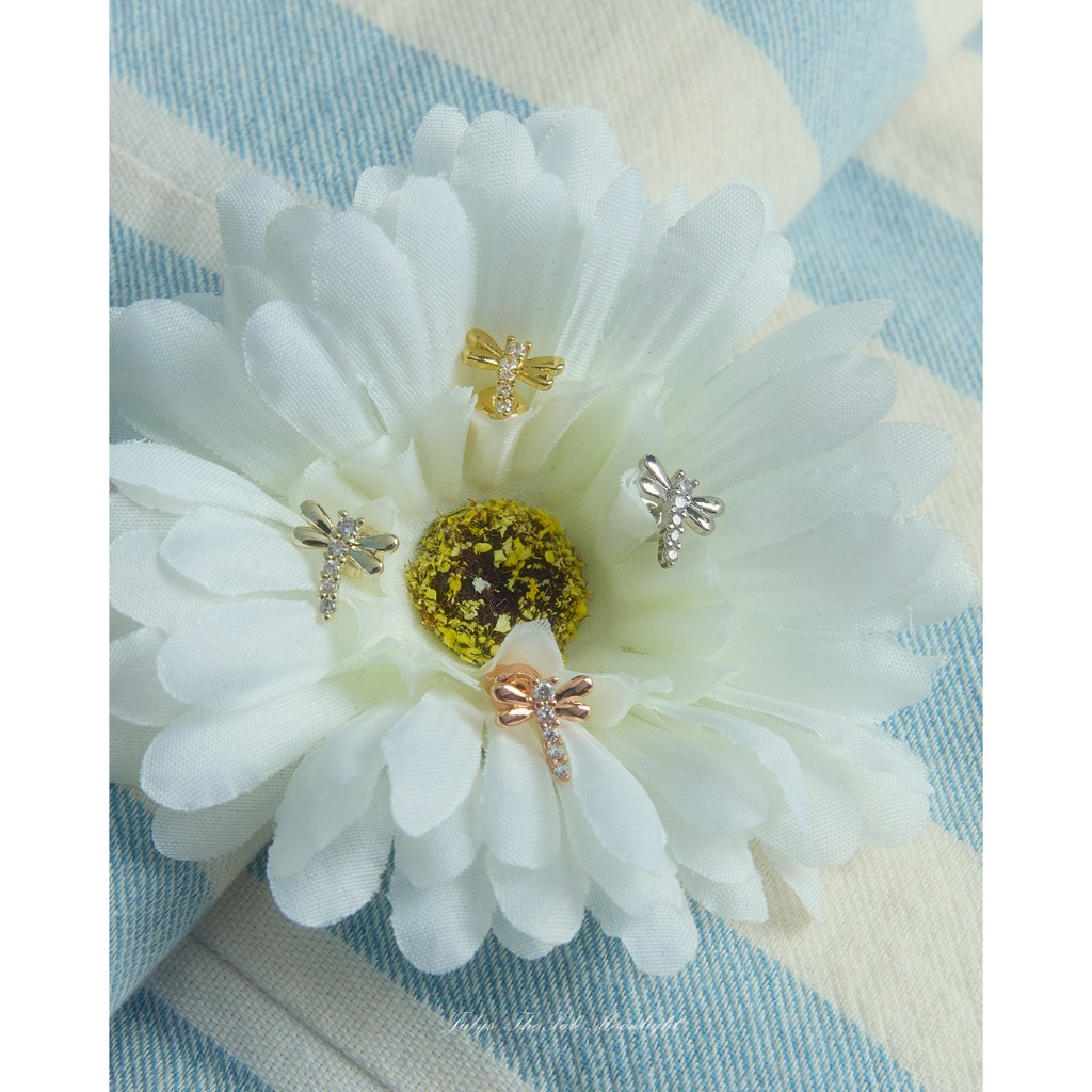 Julys - lady dragonfly earrings