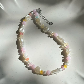 Piing me Necklace | สร้อยคอลูกปัดไข่มุกทรงหลากหลายผสมลูกปัดหินเทียม🧤🌧️🧽