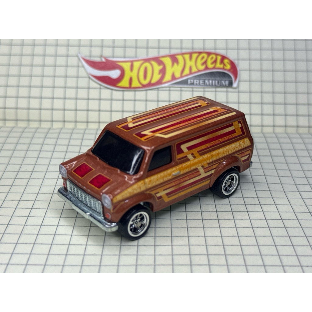 Hot Wheels Premium Ford Transit SuperVan ขนาด 1:64