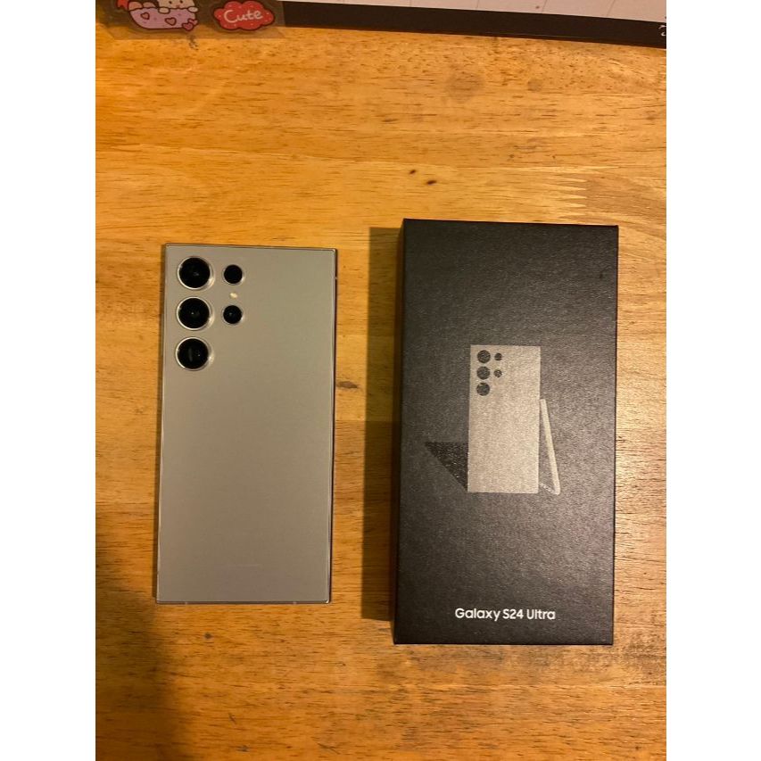 Samsung galaxy s24 ultra 1tb SS care + เครื่องศูนย์ พร้อมประกัน Care+ 2 ปี ใช้ยาวๆ และ Adaptor แท้ขอ