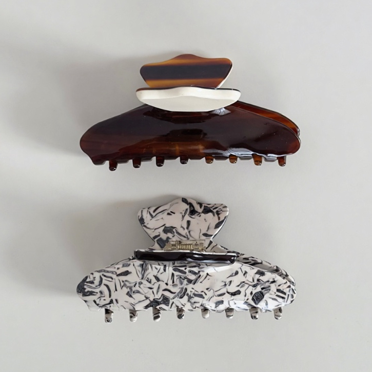 (PRE-ORDER 7-10 DAYS) gimmeblessed.co — Tail hair claw (Size 11 cm/ *เหมาะสำหรับผมปานกลาง-หนามาก)