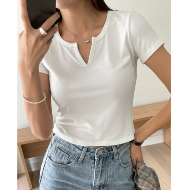 ส่งต่อ เสื้อยืดผ้าร่อง Dazy sizeM