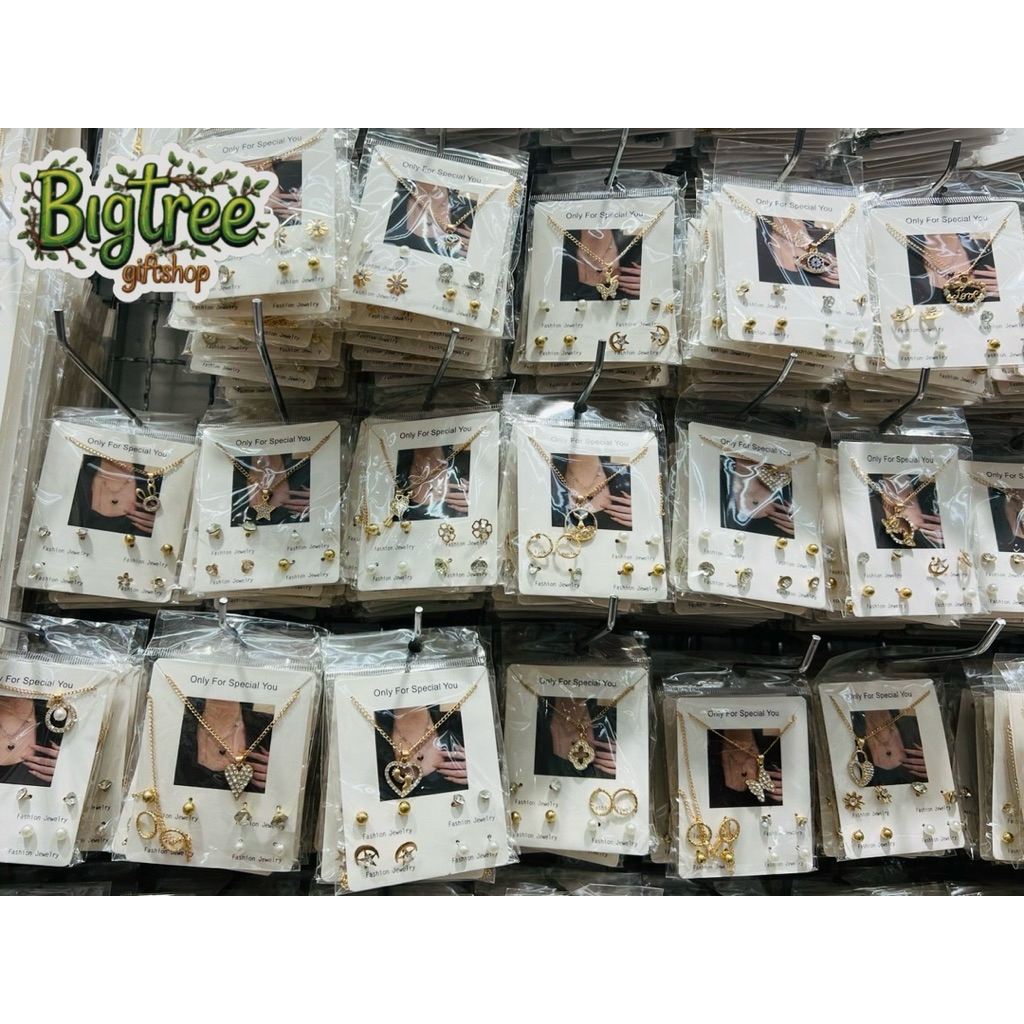 เซ็ตสร้อยคอ+ต่างหูแฟชั่นน่ารักคละลาย 1โหล12แพค สินค้าพร้อมส่ง