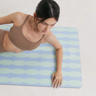 And Jolene Suede Yoga Mat เสื่อโยคะ เสื่อออกกำลังกาย หนา 5mm | Signature สีฟ้า Free Yoga Strap