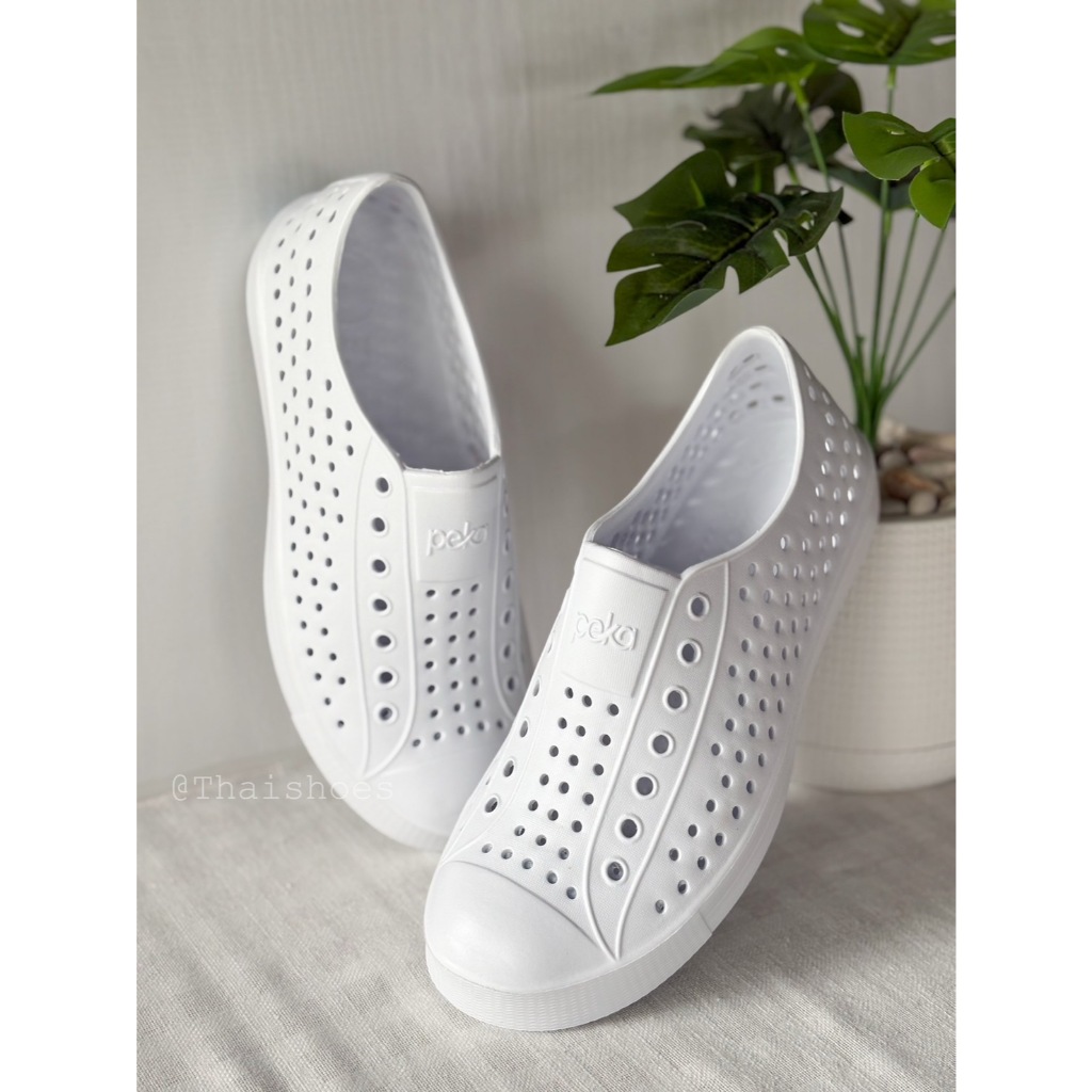 เก็บคูปองส่วนลด ส่งฟรี ก่อนสั่ง รองเท้ายาง EVA รองเท้าแฟชั่น Slipon ผ้าใบผู้ชาย 