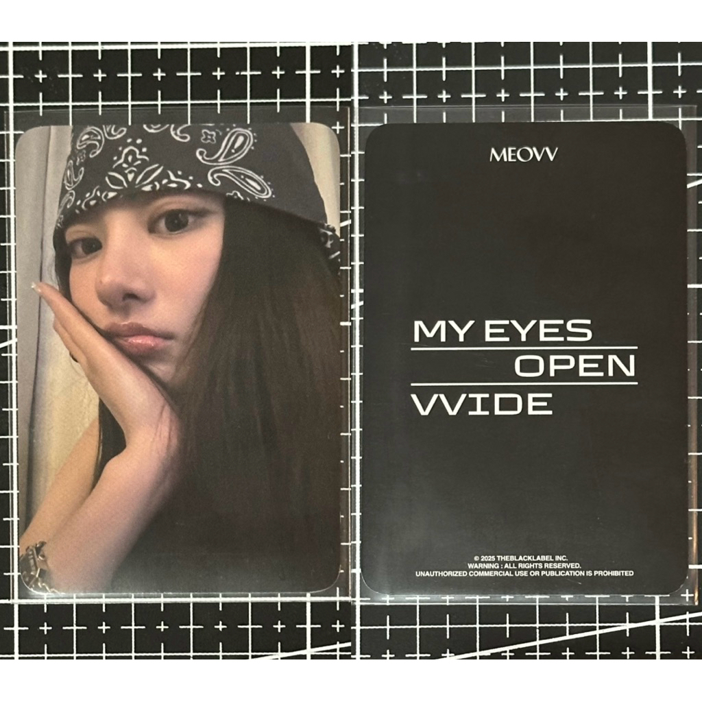 MEOVV Gawon PhotoCard