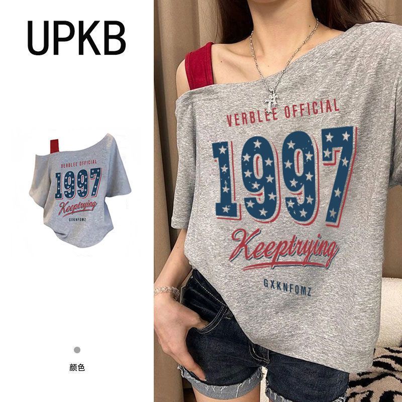 เสื้อปาดไหล่สไตล์เรโทร สาวอวบใส่ได้ คอกว้าง ผ้านิ่ม สกีนลาย ใส่ทำงานได้ Oversize เสื้อยืดสวยๆผู้หญิงที่กําลังฮิต ใส่สบาย