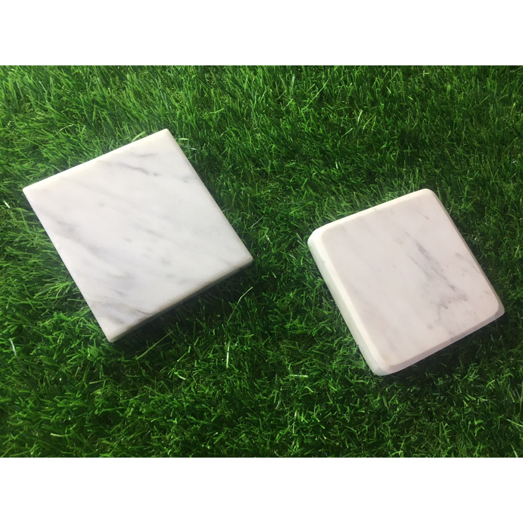หินอ่อนแท้ มีให้เลือก3 ขนาด ขนาด 7x7 cm. ,8x8 cm. และ 9x9 cm. สำหรับวางของตั้งโชว์ ลบคมอย่างสวยงาม สินค้ามีพร้อมส่ง
