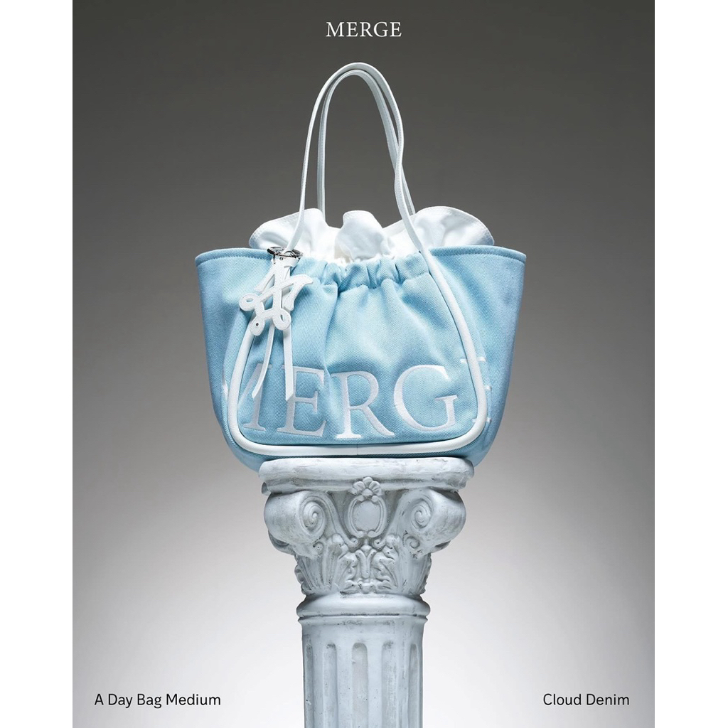 กระเป๋า Rally Tote/ Merge A Day Bag แท้100%ใหม่