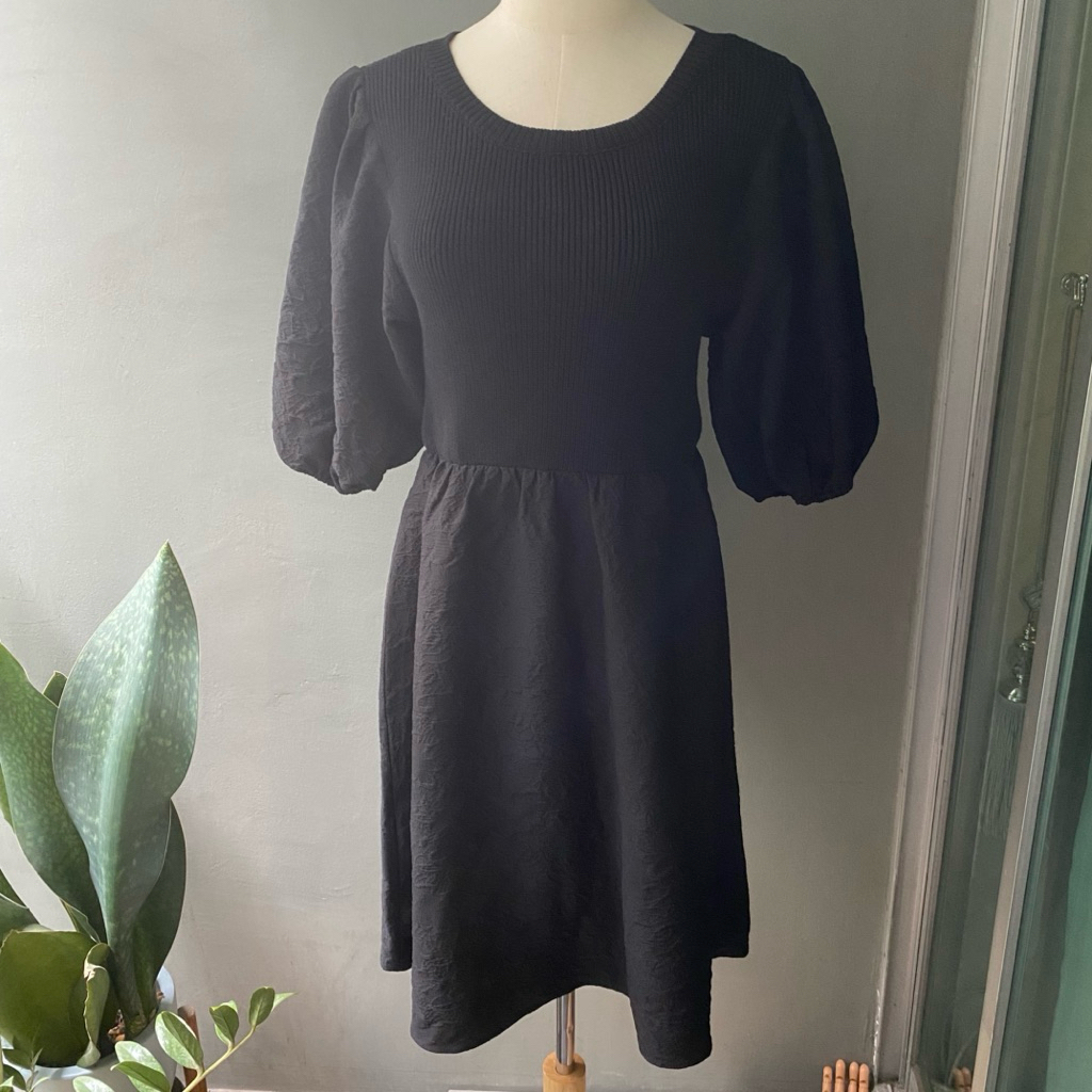 USED 8 Seconds black dress size M