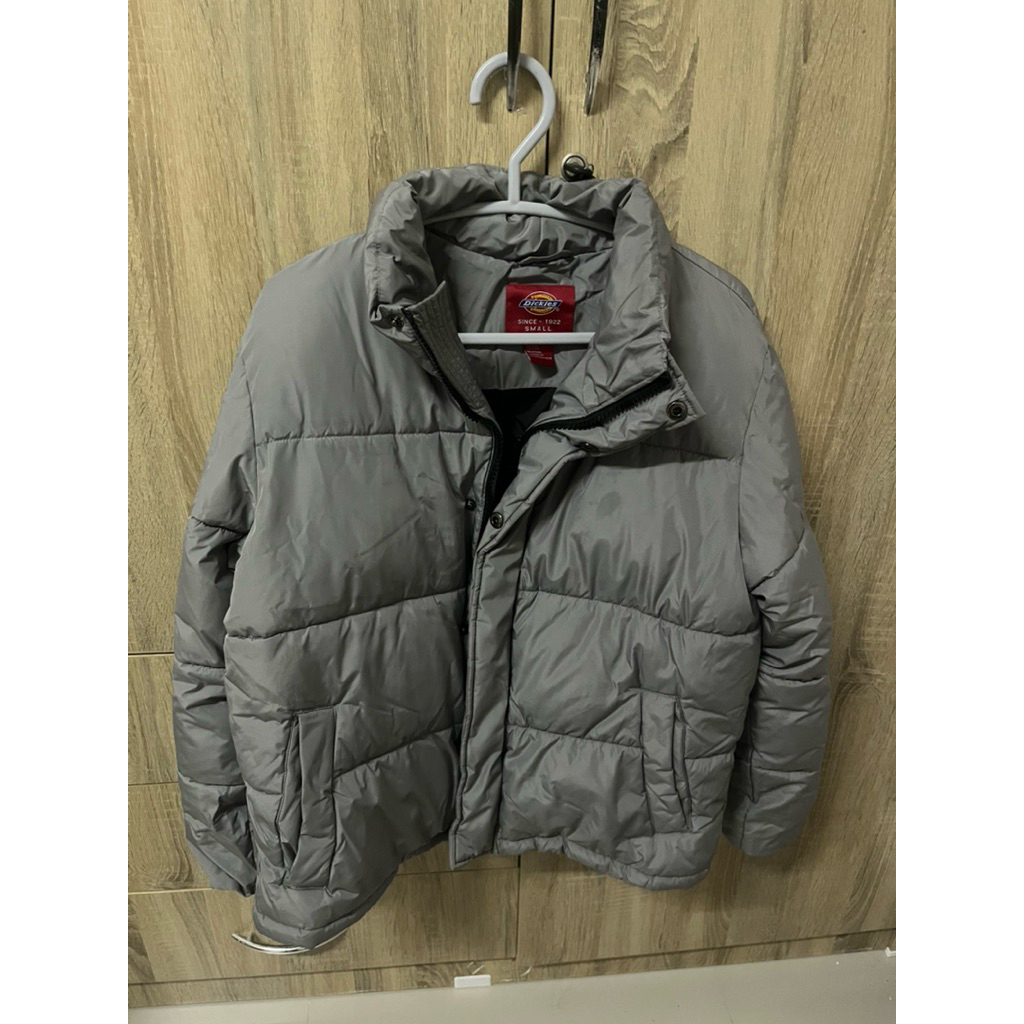 เสื้อกันหนาว Dickies (มือสองแท้)