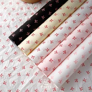 Ribbon Charm Wrapping Paper กระดาษห่อของขวัญ ลายโบว์ เนื้อบา…