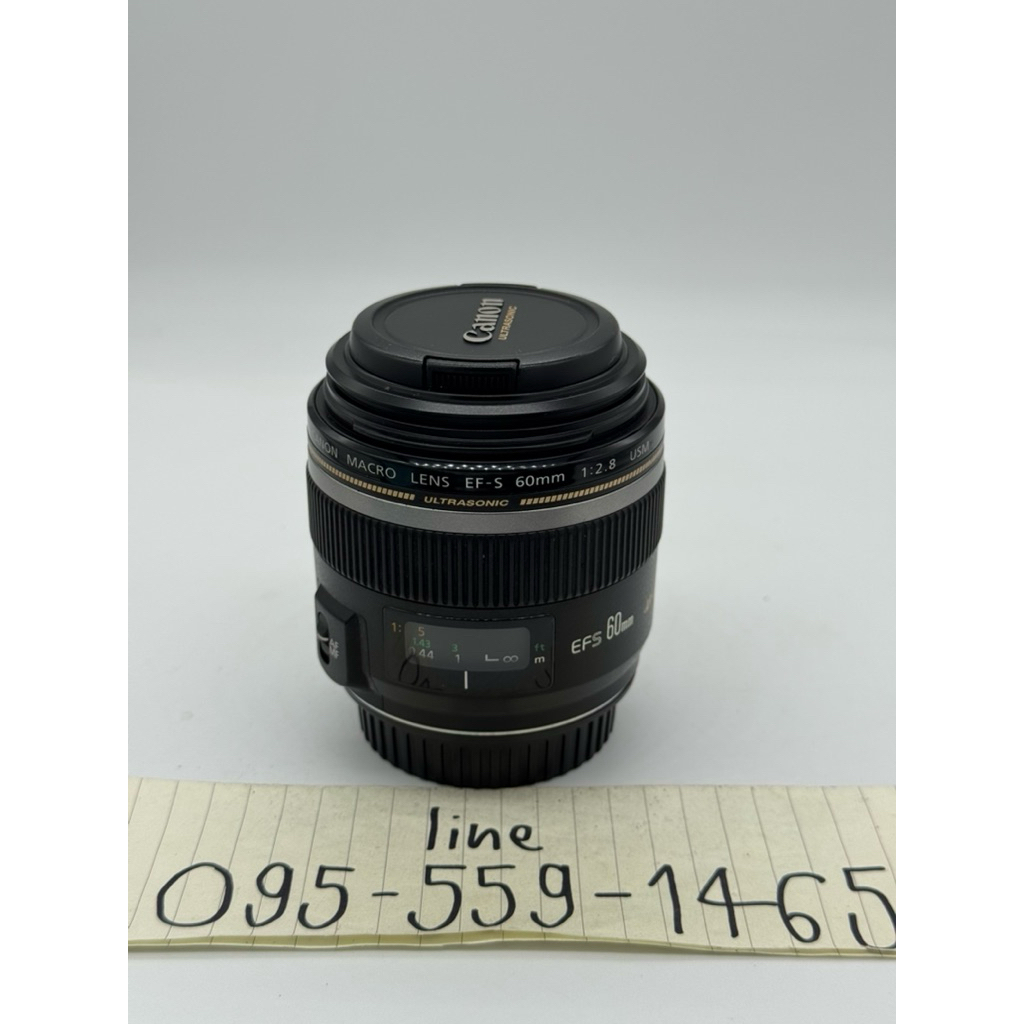 เลนส์กล้อง Canon 60 mm macro f2.8