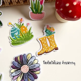ตัวรีด ลายดอกไม้ DIY ตกแต่ง ปักผ้า ติดเสื้อ/กระเป๋า ตกแต่ง กาวพร้อมติด ละลายติดเนื้อผ้าเมื่อโดนความร้อน