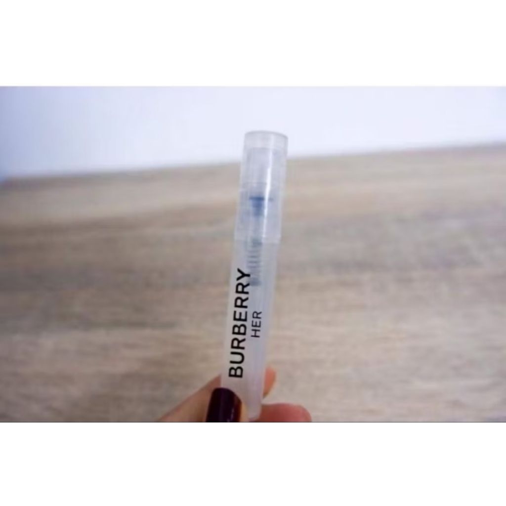 น้ำหอมผู้หญิง เบอเบอร์รี่ เฮอ 🌷หอมแบบน่ารัก หวานดอกไม้