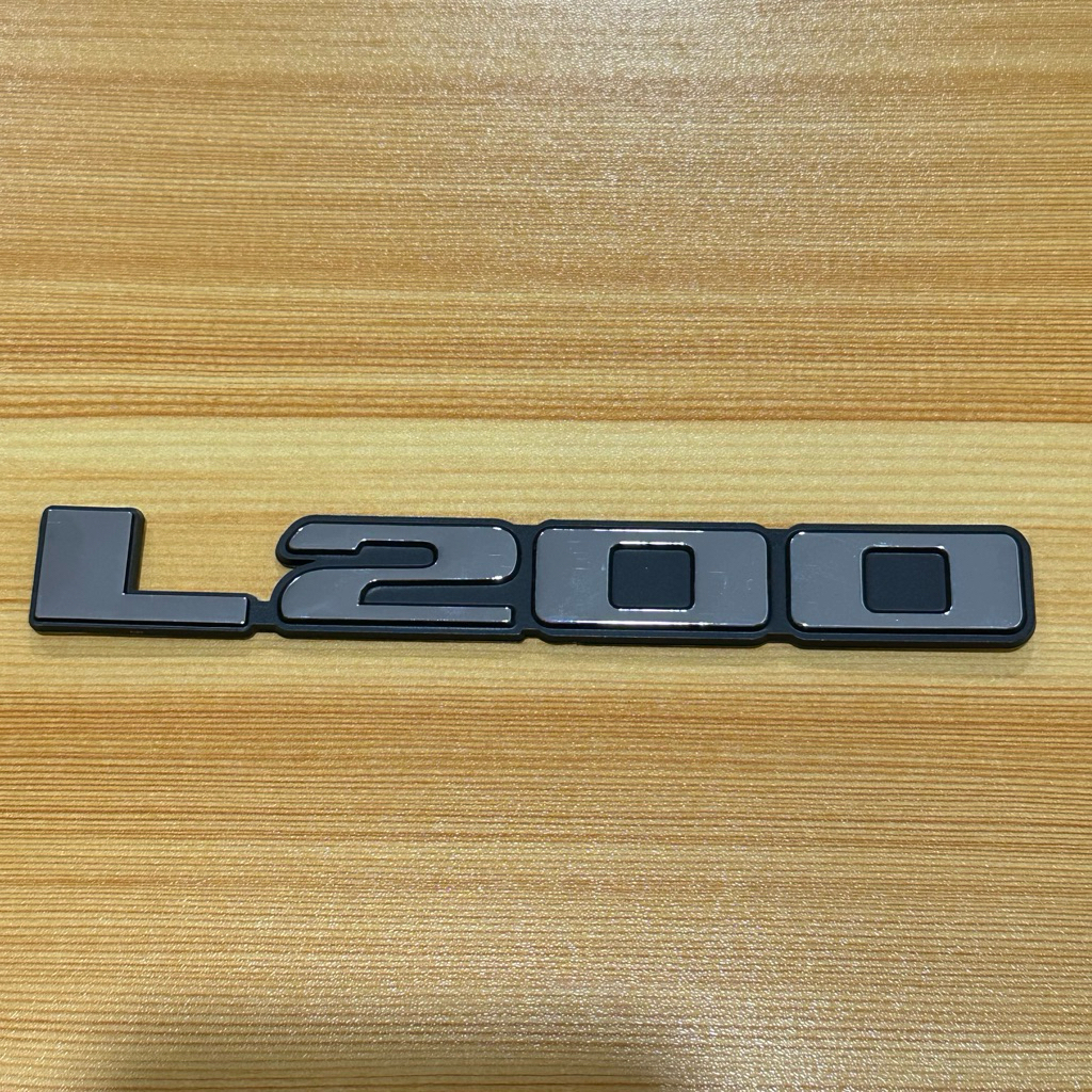 โลโก้* L200 ขนาด* 2.2 x 17 cm ราคาต่อชิ้น