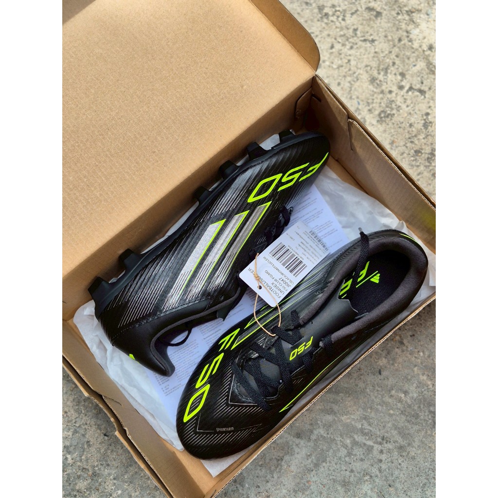 รองเท้าฟุตบอล ADIDAS F50 Club JI0043 ม่วง JI0047 ดำ ของเเท้ 100% เเบรนด์ พร้อมส่ง