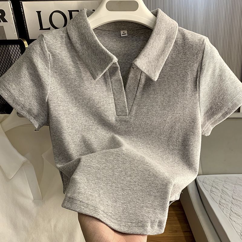 Y6Y - （ประเทศไทยส่ง）เสื้อโปโลคอวีแขนสั้นผู้หญิง เสื้อยืดครอป เสื้อยืดแขนสั้นสุดเซ็กซี่และทันสมัย เสื้อคอปกผู้หญิง